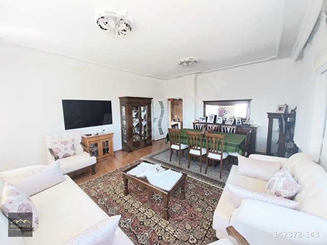 Toros Mahallesinde, Çok İyi Lokasyonda, 140 m² Geniş  3+1 Daire - Görsel 3