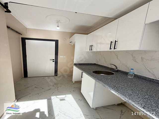 BAHÇEŞEHİRE YAKIN FULL KREDİYE UYGUN SATILIK 2+1 SIFIR DAİRE!!! - Görsel 4