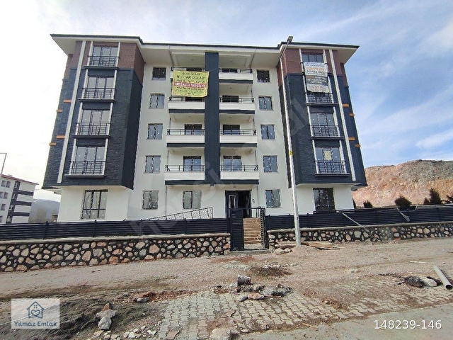 YILMAZ İNŞAAT EMLAK TURHALDAN SATILIK 3+1 DAİRE