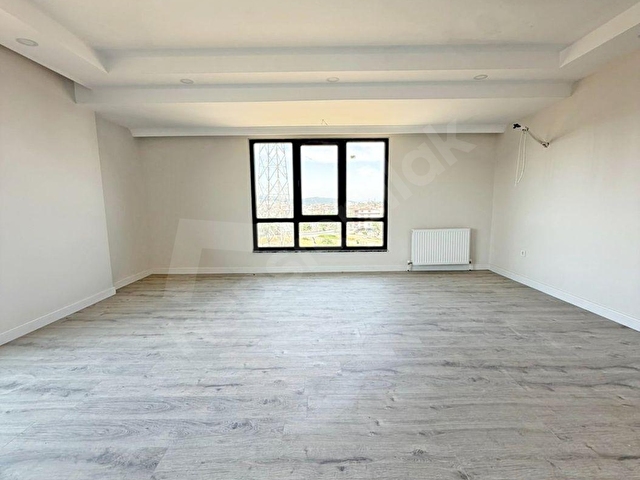 SANCAKTEPE ABDURRAHMNGAZİ MAH DE TERASLI ÜST DUBLEKS DAİRE - Görsel 4