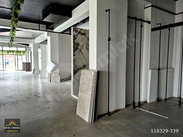 ADAPAZARI MERKEZDE KİRALIK 640 m² GENİŞ KULLANIMLI KÖŞE DÜKKAN - Görsel 13