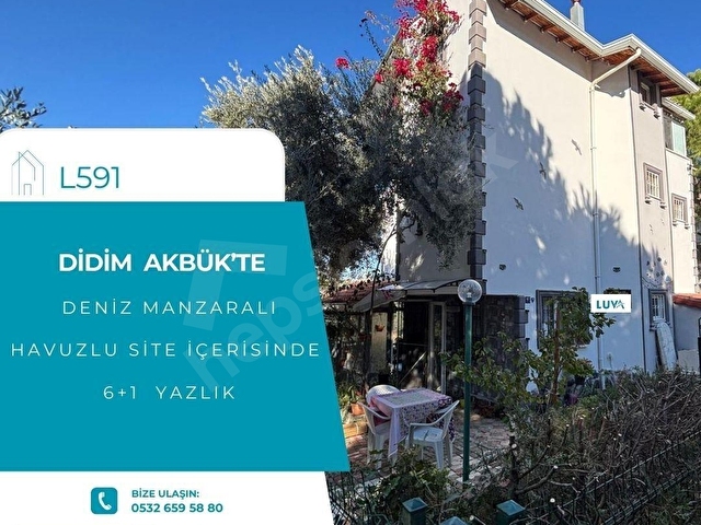 DİDİM AKBÜKTE DENİZ MANZARALI HAVUZLU SİTE İÇERİSİNDE 6+1 YAZLIK