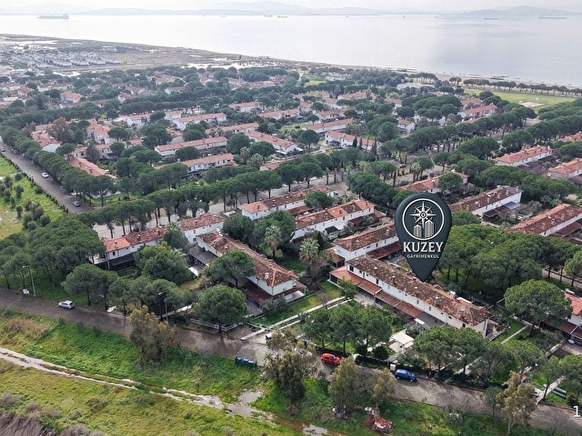 ÇANDARLI TATİL KÖYÜNDE GENİŞ BAHÇELİ MÜSTAKİL 3+1 - Görsel 24