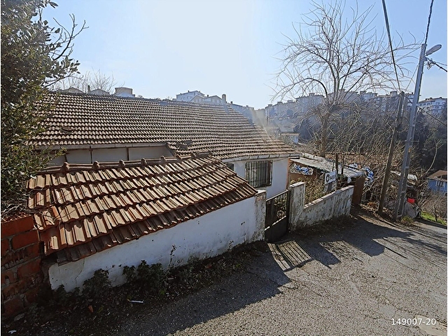 RÜZGARLIBAHÇE DE 238 M2 ARSA İÇİNDE BAHÇELİ 3+1 NET 100M2 EV - Görsel 5