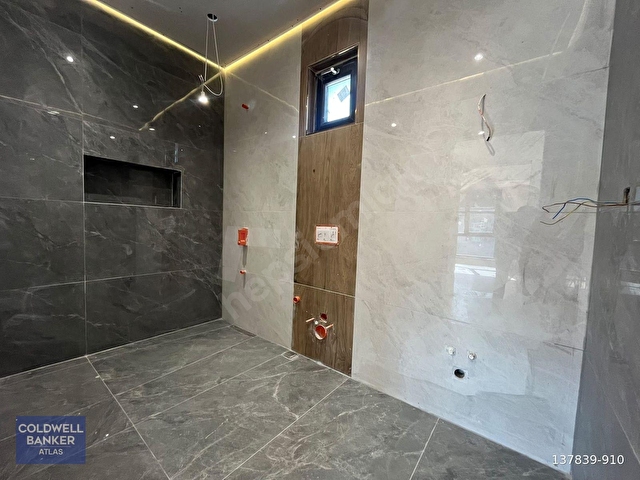 BAŞİSKELEDE 4+1 383 m² ARSA İÇİNDE HAVUZLU SATILIK VİLLA - Görsel 22