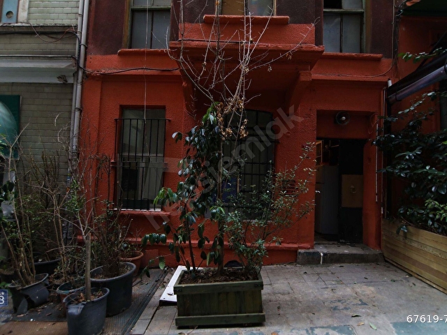 Taksim Beyoğlu Asmalımescit Şehbender Sk ta Satılık Tarihi Bina - Görsel 22