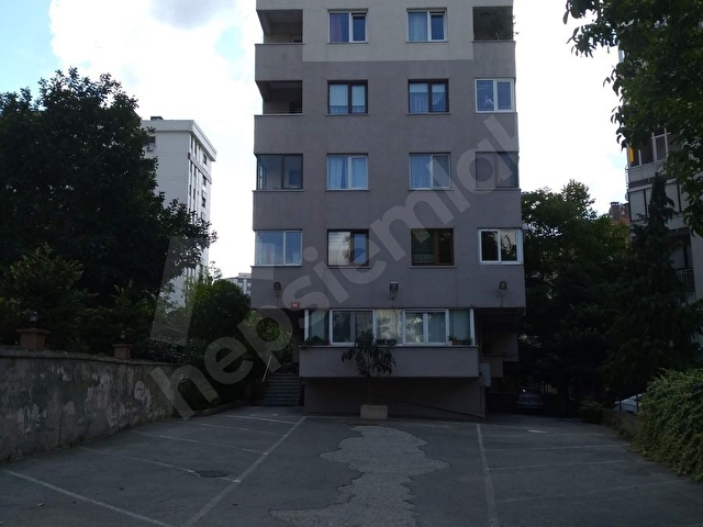 RESSAM SALİH ERMEZ CAD 140M GENİŞ 3+1 ARAKAT DAİRE