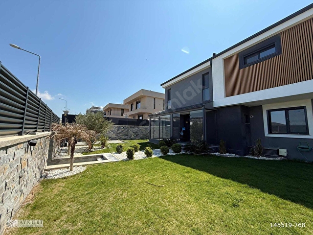 AYKURT GAYRİMENKULDEN ULTRA LÜKS HAVUZLU MÜSTAKİL VİLLA - Görsel 28