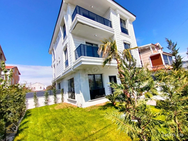 KARTALLARDAN YENİÇİFTLİK MERKEZDE 4+1 BAHÇELİ LÜKS YAZLIK VİLLA - Görsel 11