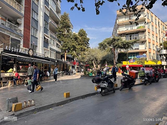 Bornova Küçükpark Satılık 3+1 Daire - Görsel 4