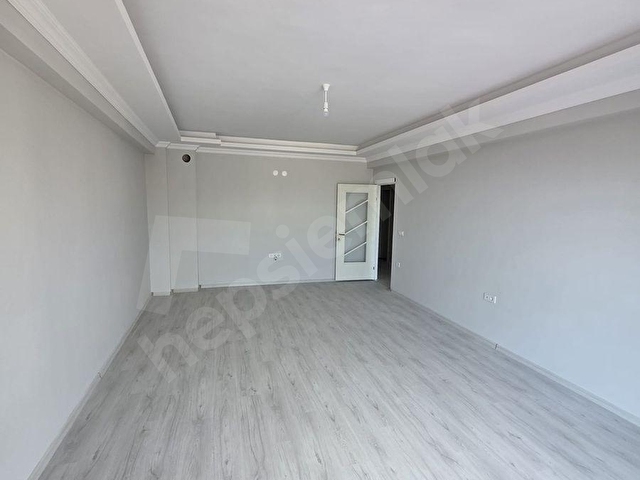 ŞEHRİN MERKEZİNDE BENGİLER CADDESİNDE SIFIR SATILIK 2+1 DİRELER - Görsel 19