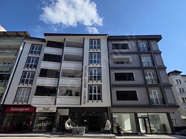 ŞEHRİN MERKEZİNDE BENGİLER CADDESİNDE SIFIR SATILIK 2+1 DİRELER - Görsel 23