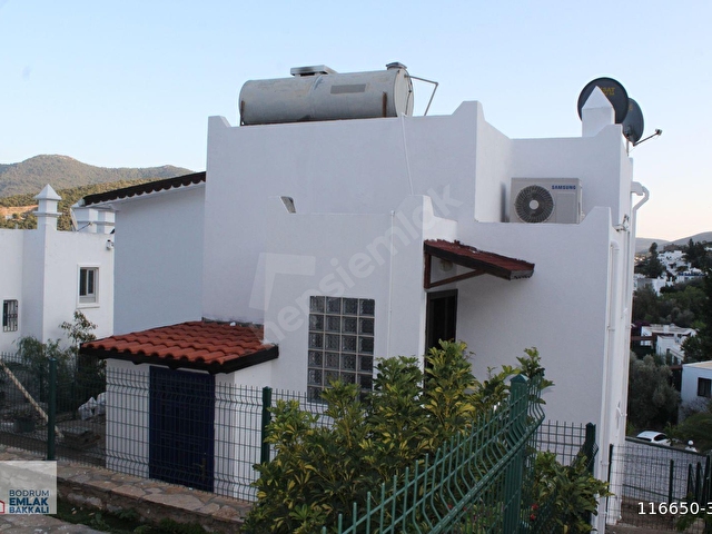 Bodrum Torba Da Denize Yurume Mesafesinde Sezonluk Kiralik Villa 116650 348 Hurriyet Emlak