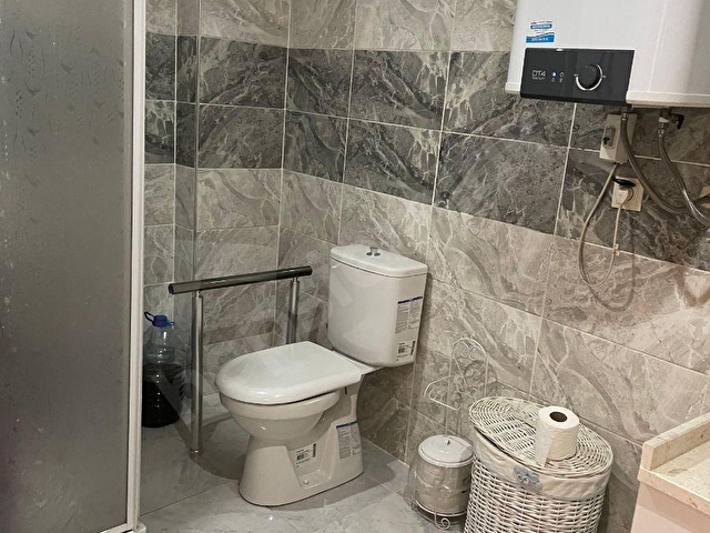 Sahibinden eşyalı,asansörlü,1+1,brüt 117 m2 satılık - Görsel 11
