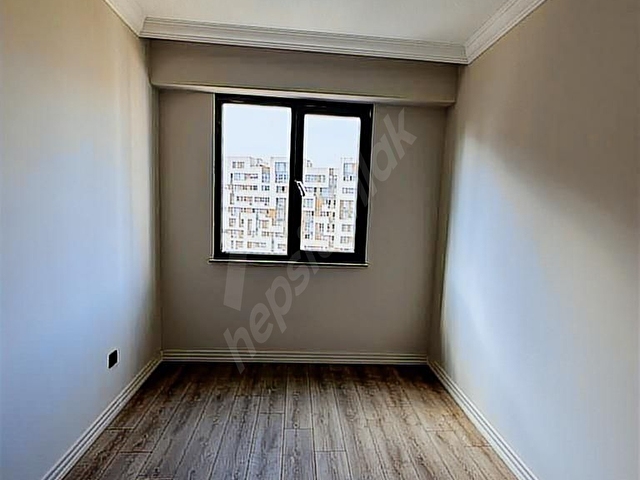AKASYA DAN SATILIK ŞEREFİYELİ 3+1 AKASYA PORT SİTESİ - Görsel 11