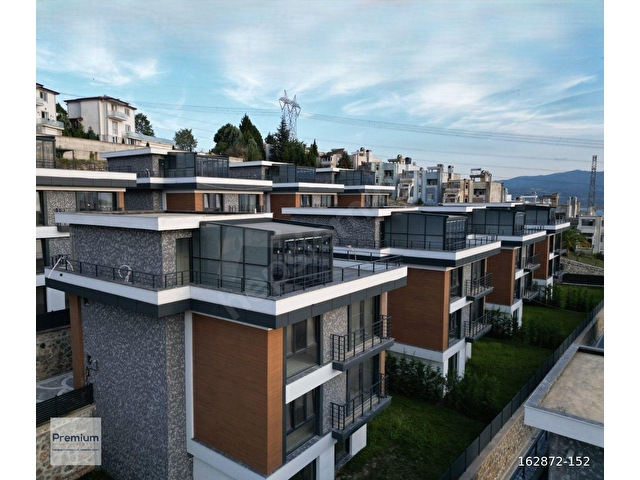 SERDİVAN ESENTEDE GÖL MANZARALI VİLLA - Görsel 2