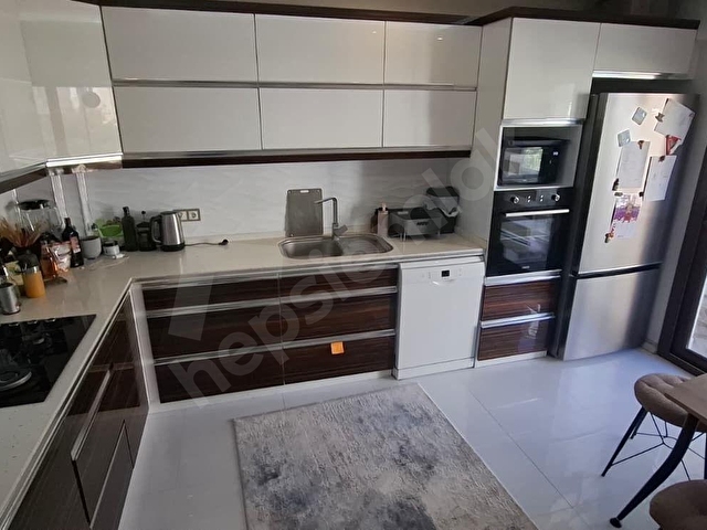 DİLEK EMLAKTAN SATILIK ARA KAT LÜKS 3+1 DAİRE - Görsel 8