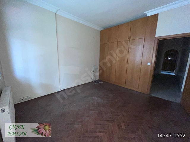 ÇİÇEKTEN BALGAT CEYHUN ATUF KANSU CADDESİNDE 1.KAT ÖN CEPHE KİLERLİ GENİŞ 3+1 - Görsel 25