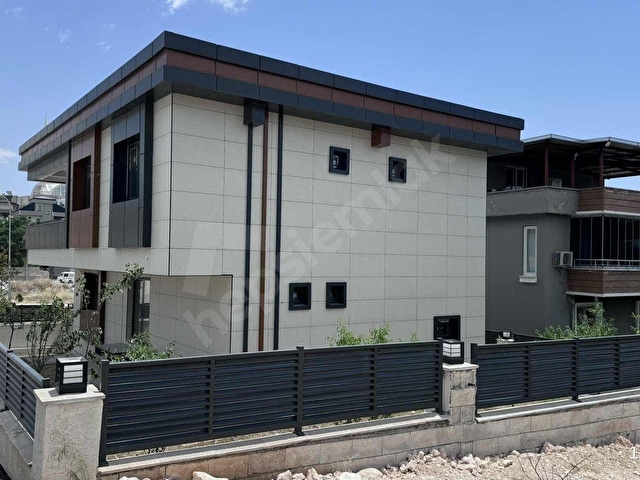 ÖZ YAŞAMALIDAN ŞEHİRGÖSTERENDE SIFIR LÜKS 4+1 KİRALIK VİLLA - Görsel 3