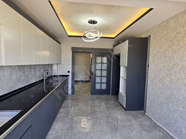 ÇÖZÜMDEN MAVİŞEHİR 3. ETAPTA ULTRA LUX KİRALIK 3.5+1 DAİRELER - Görsel 4