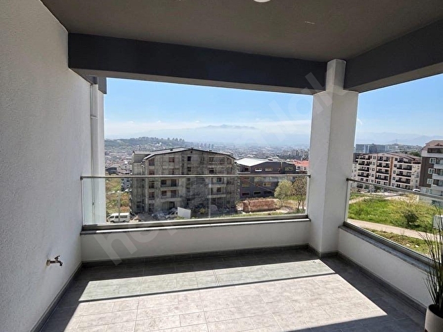YEŞILOVA BOĞAZOVA CADDESİNDE ASANSÖRLÜ LÜKS 3+1 DAİRE - Görsel 3