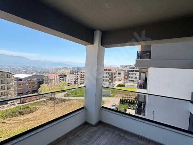 YEŞILOVA BOĞAZOVA CADDESİNDE ASANSÖRLÜ LÜKS 3+1 DAİRE - Görsel 18