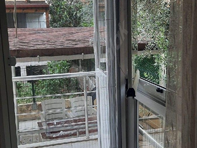 CANDARLI MERKEZDE, YAMANDAN 1+1 BAHÇELİ EŞYALI KİRALIK DAİRE - Görsel 20