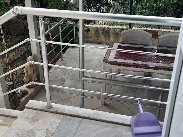 CANDARLI MERKEZDE, YAMANDAN 1+1 BAHÇELİ EŞYALI KİRALIK DAİRE - Görsel 24