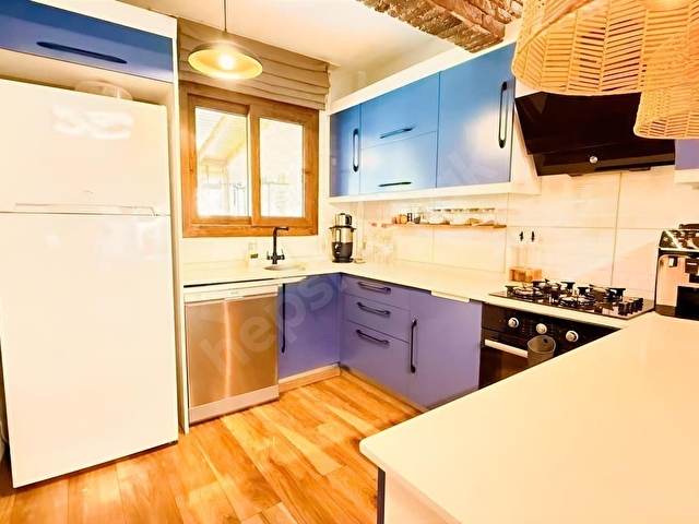 Karaburun Karareis Mavi Yaşam sitesi Full eşyalı,SATILIK Villa!! - Görsel 30