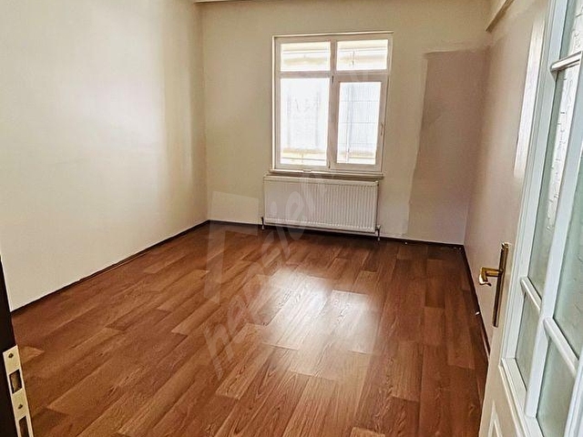 Ahiosman mh.d2 merkezde kiralık daire - Görsel 7
