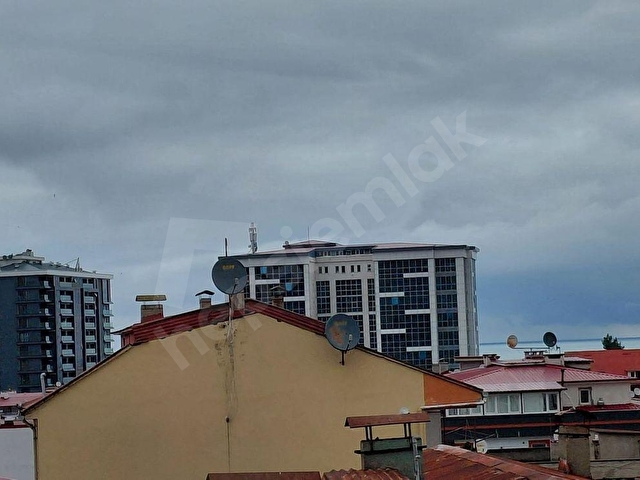 DENİZ MANZARALI SIFIR 1+1 DAİRE DOĞALGAZLI 70 METREKARE 3.KAT BALKONLU TEYYARTEDÜZÜ MAH 454 EMLAKTAN