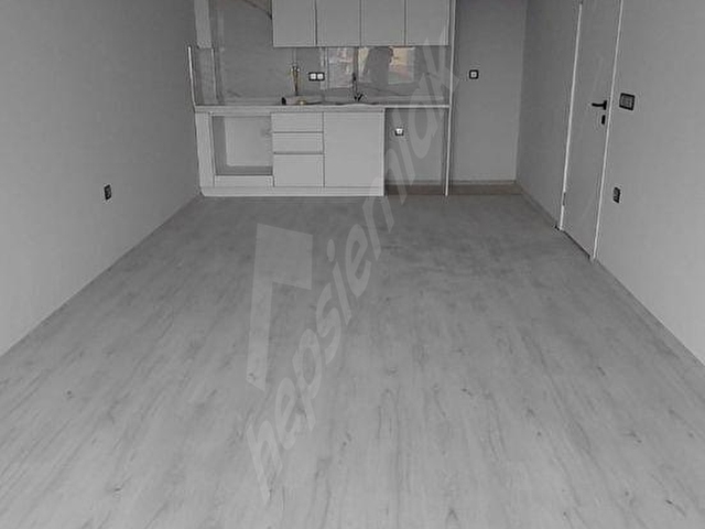 DENİZ MANZARALI SIFIR 1+1 DAİRE DOĞALGAZLI 70 METREKARE 3.KAT BALKONLU TEYYARTEDÜZÜ MAH 454 EMLAKTAN - Görsel 2