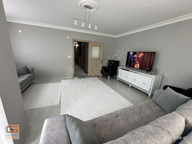 SULTANBEYLİ NECİP FAZIL MAHALLESİNDE GENİŞ 2+1 SATILIK DAİRE - Görsel 4