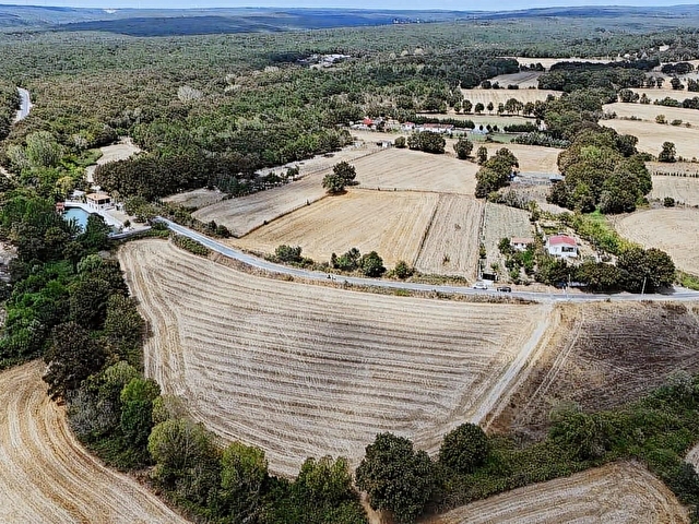 İHSANİYE CADDE CEPHE PARSELASYON ÇAPLI MUVAFAKKATLI 228 m2 - Görsel 21