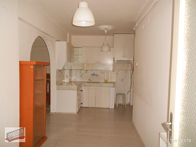 Ukep Okul Karsisi 3 1 Dogalgazli Otoparkli Kiralik Daire 27947 5578 Hurriyet Emlak