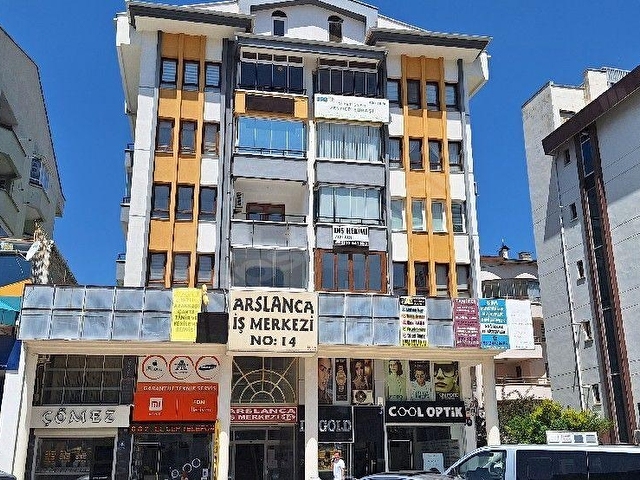 ÇANKAYA TURAN GÜNEŞ BULVARI ARSLANCA İŞ MERKEZİNDE ASMA KATTA BÜRO DÜKKAN