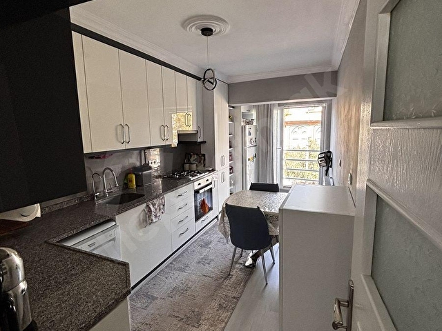 Lise Caddesi Üzeri Komple Yenilenmiş 120m² 2+1 Daire - Görsel 11
