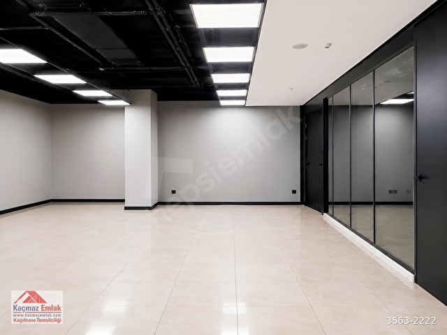 ŞİŞLİ MERKEZDE, HAZIR BÖLMELİ 750 m² DÜZ GİRİŞ KİRALIK İŞYERİ - Görsel 8
