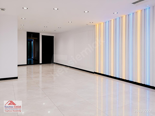 ŞİŞLİ MERKEZDE, HAZIR BÖLMELİ 750 m² DÜZ GİRİŞ KİRALIK İŞYERİ - Görsel 17