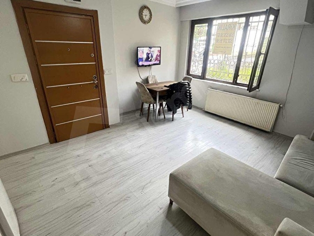 STARDAN SATILIK CADDE ÜSTÜ 1+1 FULL EŞYALI DAİRE - Görsel 3