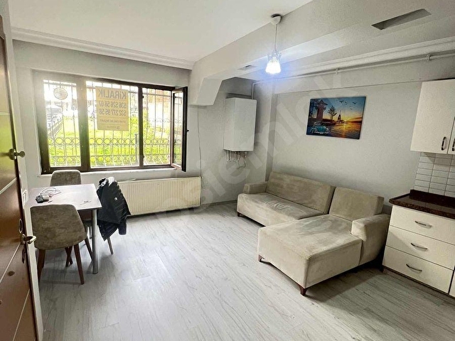 STARDAN SATILIK CADDE ÜSTÜ 1+1 FULL EŞYALI DAİRE