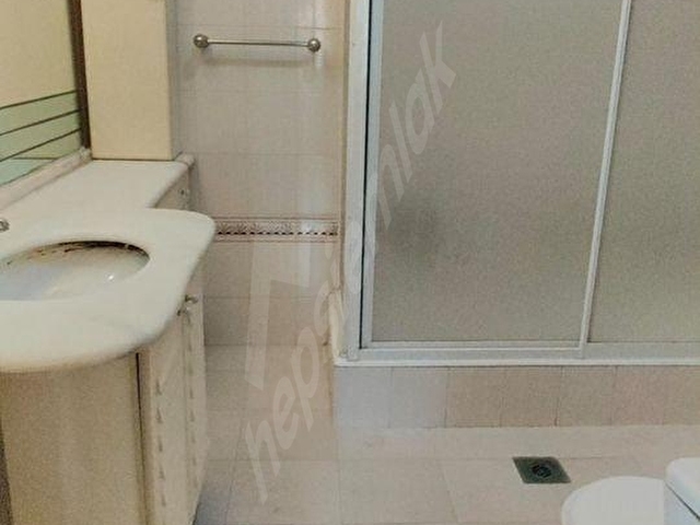 BAHÇELİEVLER DE 5+1 KOMBİLİ 170 m2 DUBLEKS DAİRE - Görsel 17