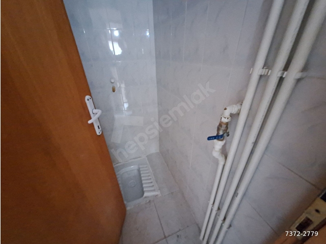 ÇÖZÜM DEN MERKEZDE CADDEYE 2 BİNA MESAFEDE BAĞIMSIZ DAIRE - Görsel 14