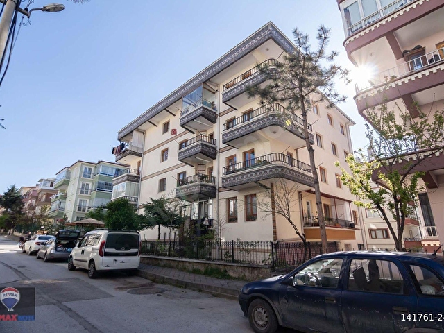 SINCAN DA EŞYALI KIRALIK 3+1 ARAKAT DAIRE