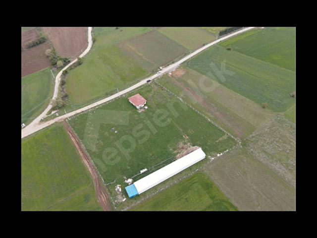 BİLECİK PAZARYERİNDE 7735m2 MÜSTAKİL SATILIK BESİ ÇİFTLİĞİ: 2 KATLI EVİ VE 470m2 AHIR PROJESİ HAZIR - Görsel 16