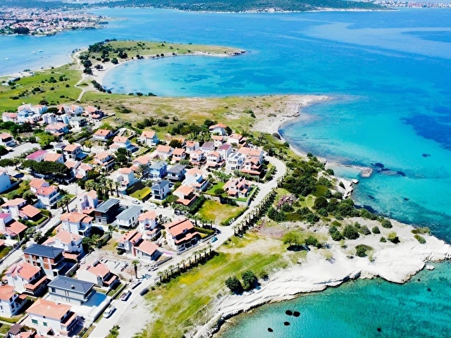 Çeşmede plaja 150 m tek müstakil havuzlu villa SALİH DERLİ - Görsel 24