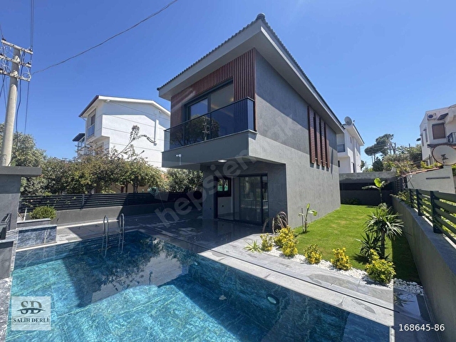 Çeşmede plaja 150 m tek müstakil havuzlu villa SALİH DERLİ - Görsel 7