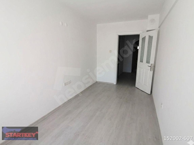Karşıyaka Nergiz Sevgi Yolu Üstü Tadilatlı Bahçeli Satılık 2+1 - Görsel 11
