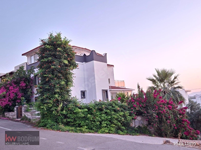 Bodrum Turgutreiste satılık üst kat tripleks - Görsel 28