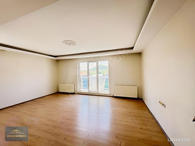 KARDEŞLERDEN 5+1 TERAS ASANSÖR MANTOLMALI AÇIK TERASLI SATILIK - Görsel 6